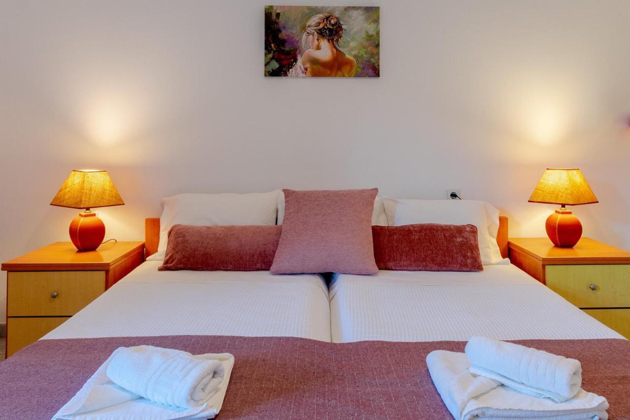 Rivendell Apartments Áno Korakiána Zewnętrze zdjęcie