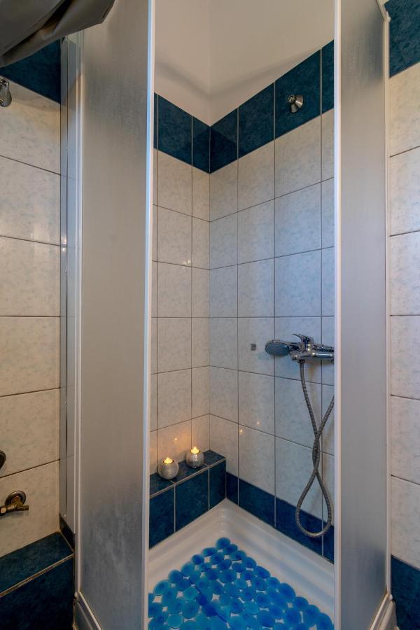 Rivendell Apartments Áno Korakiána Zewnętrze zdjęcie