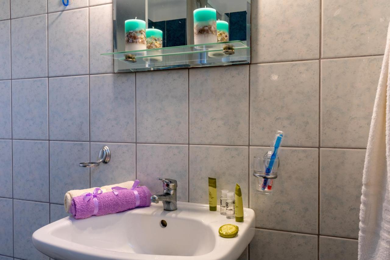 Rivendell Apartments Áno Korakiána Zewnętrze zdjęcie
